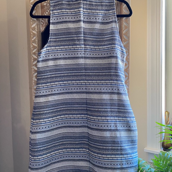 NWOT Jack by BB Dakota Patterned Blue Sleeveless Shift Dress Size Small - Picture 7 of 10